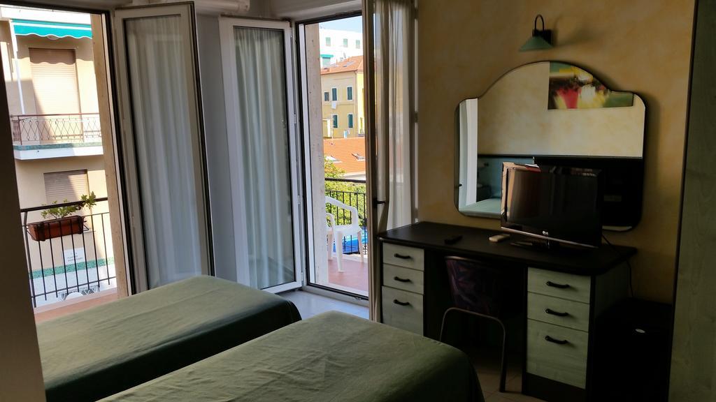Hotel San Nazario Varraze Zimmer foto